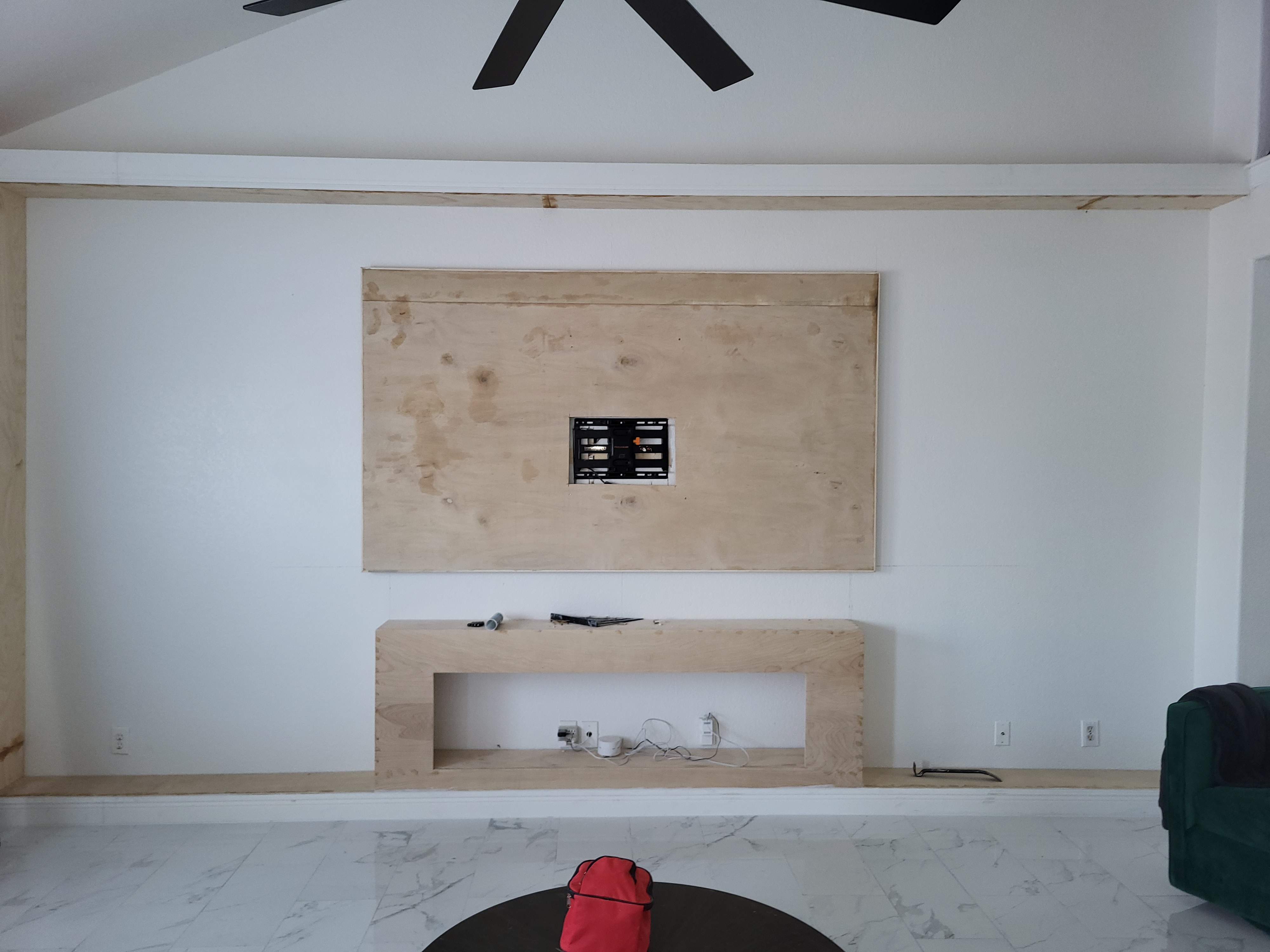 DIY vs. Hiring a Handyman in San Antonio: Making the Right Choice